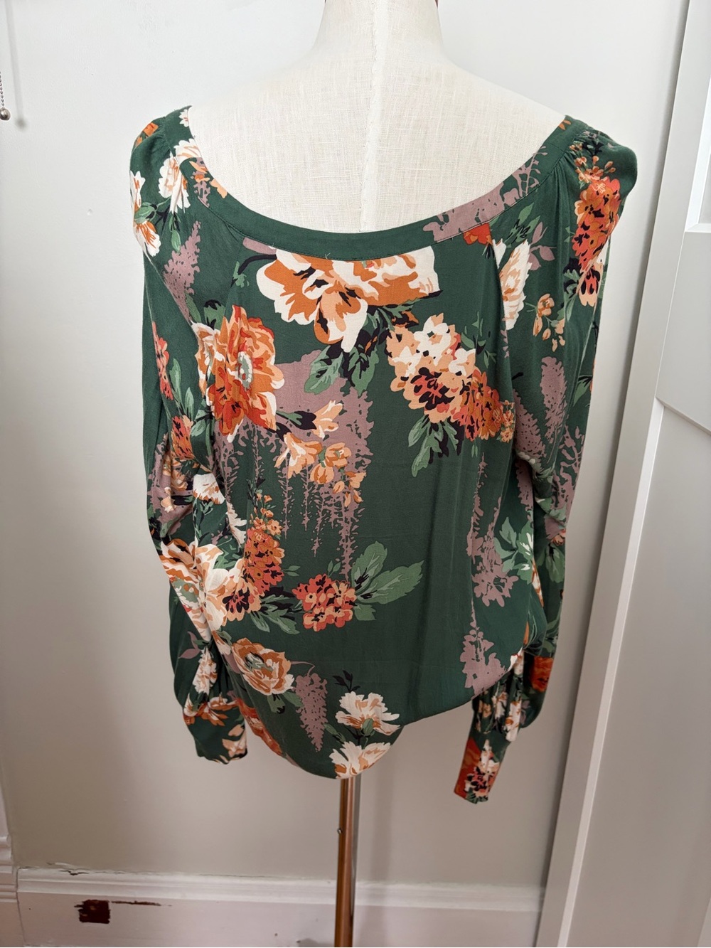 Anthropologie Green Floral Boatneck Long-Sleeve Top - Picture 2 of 2
